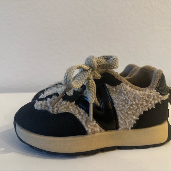 Other - Toddler sneakers in size 7c